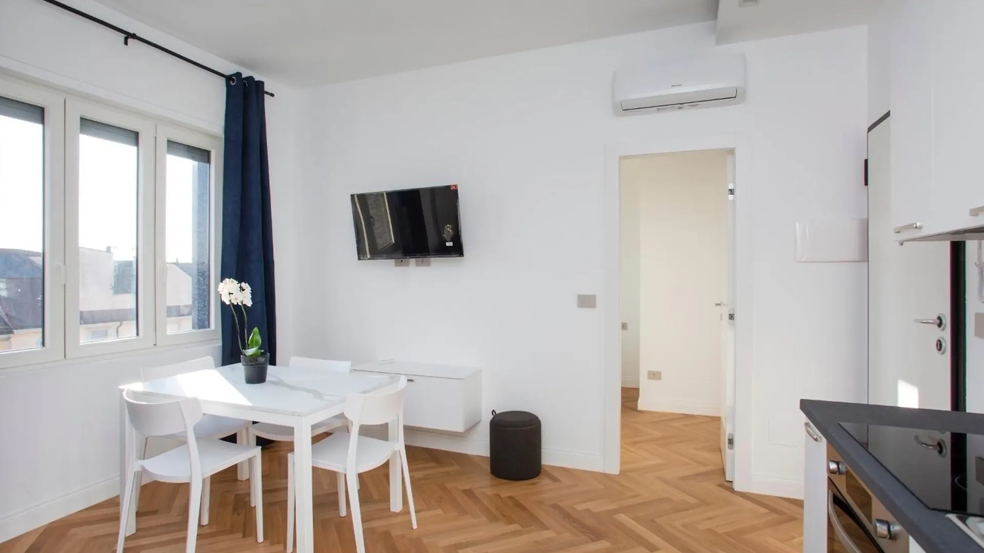 Fontana18 - Duomo Suites View Milánó