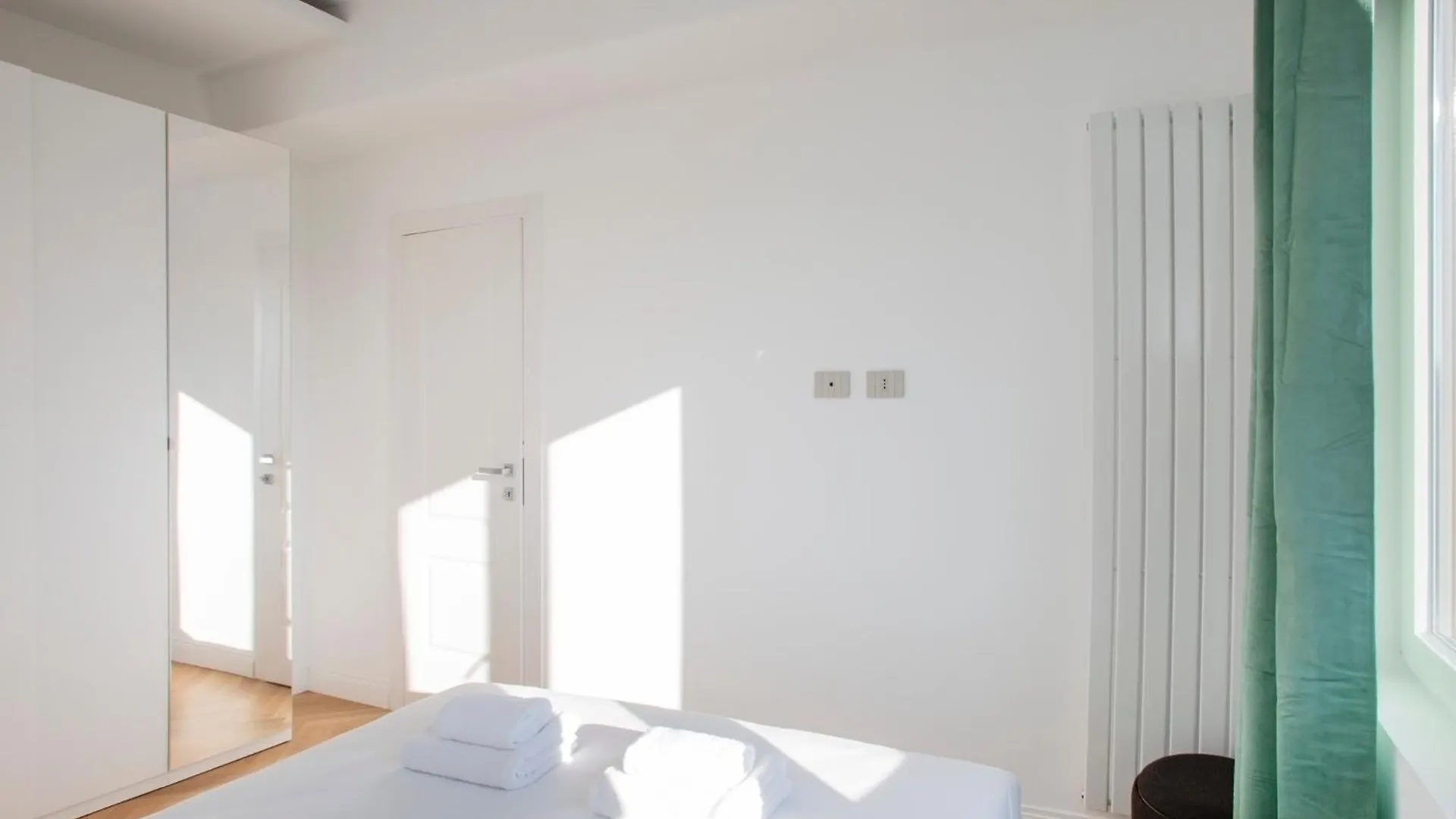 Fontana18 - Duomo Suites View Milánó